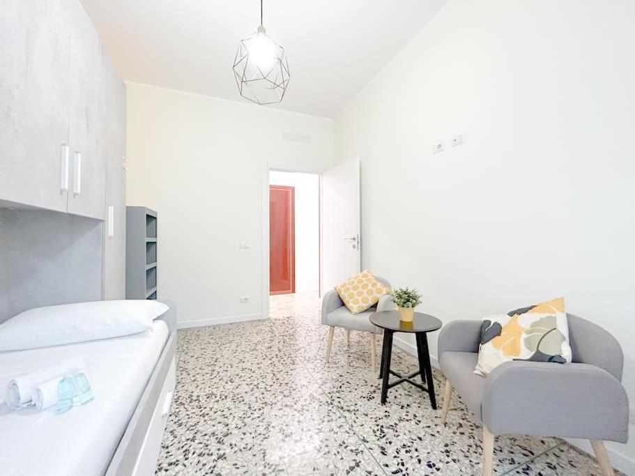 Appartamento Free Parking - Elegante Casa Con Wifi -Smarttv Savona Esterno foto