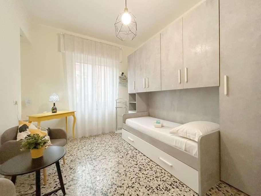 Appartamento Free Parking - Elegante Casa Con Wifi -Smarttv Savona Esterno foto