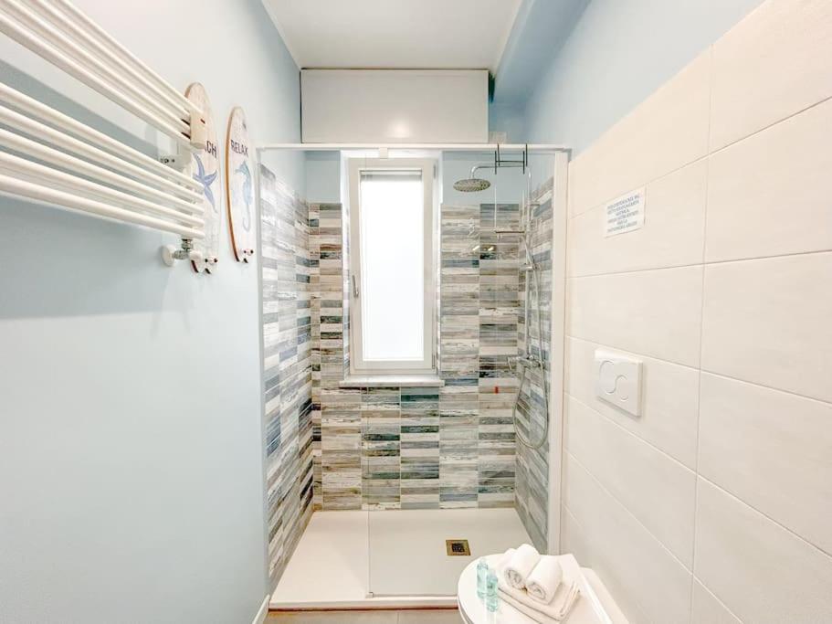 Appartamento Free Parking - Elegante Casa Con Wifi -Smarttv Savona Esterno foto